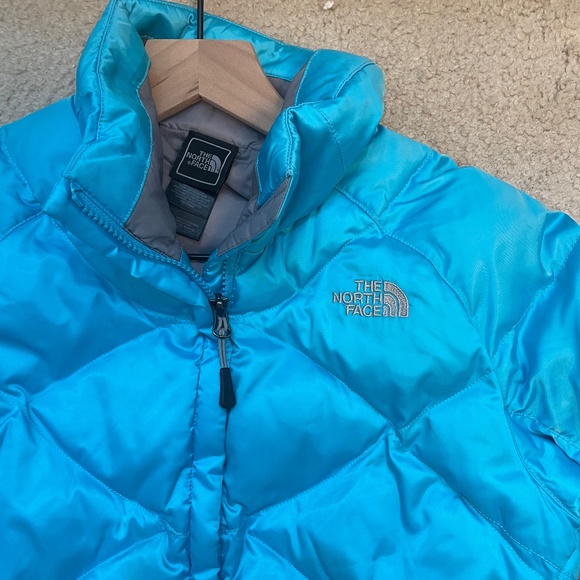 Women's Vintage The North Face 550 Down Powder Blue Quilted Puffer Jacket - Picture 3 of 9
